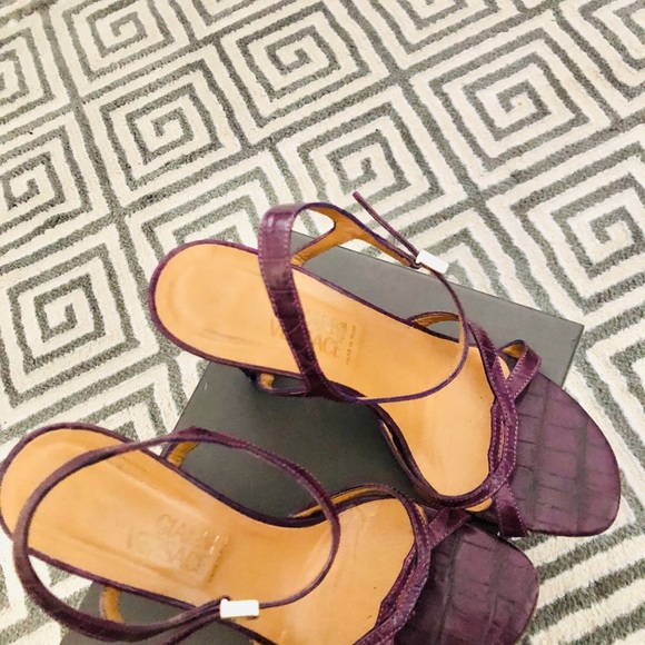 Versace Shoes - Picture 7 of 7